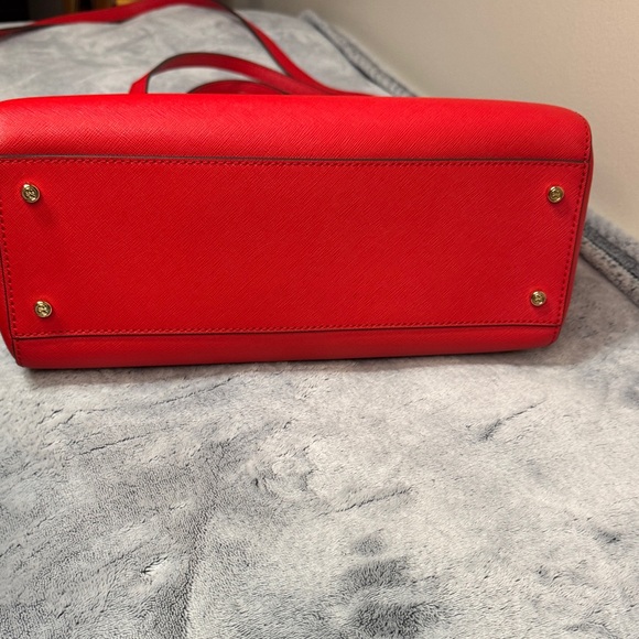 Tory Burch Emerson Small Top Zip Tote Handbag in Brilliant Red Saffiano Leather - Picture 5 of 14